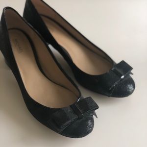 Michael Kors Kiera mid-pump